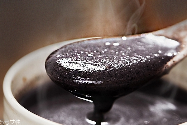 黑芝麻糊用多少度水冲(南方黑芝麻糊用多少度水冲)