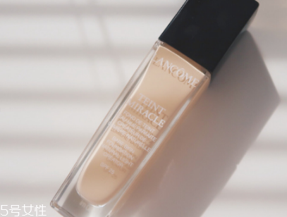 兰蔻奇迹薄纱粉底液怎么样(兰蔻新奇迹薄纱粉底液怎么样)