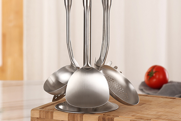 锅铲材质哪种好(锅铲用什么材质的比较好)