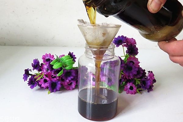 决定蜂胶好坏的因素(怎样判断蜂胶的好坏)