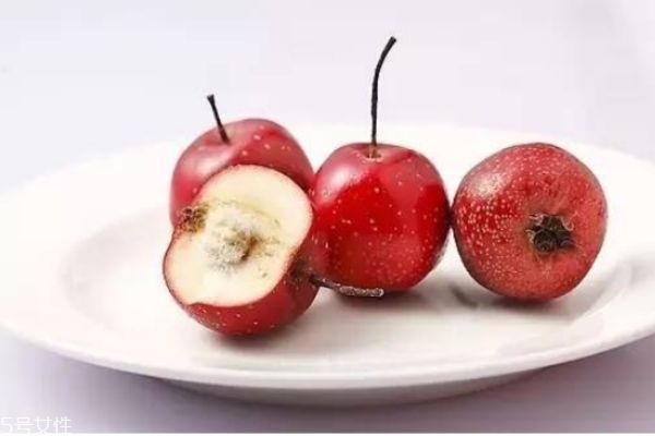 黑糯茶什么时候喝最养胃(黑糯茶适合什么时候喝)