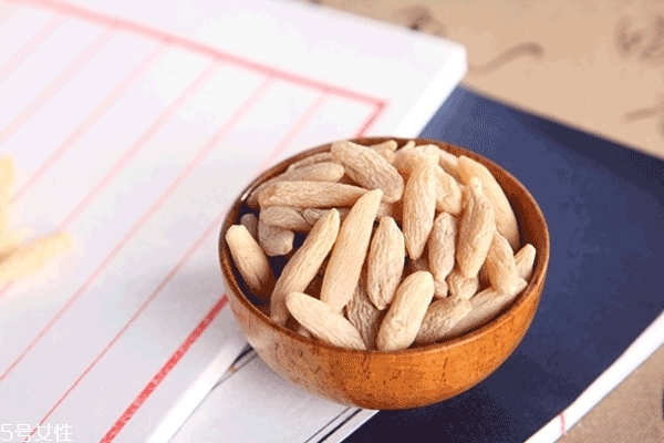 麦冬能长期泡水喝吗(胖大海和麦冬能长期泡水喝吗)