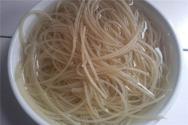 红薯粉的营养价值(红薯粉的营养价值及功效和作用) 红薯粉的营养价值(红薯粉的营养价值及功效和作用)