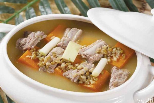 煲汤一般需要多久(煲汤一般需要多久时间才没有嘌呤)