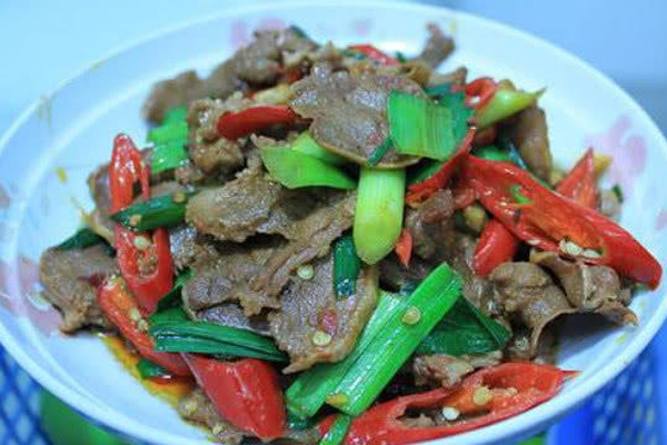 mac lady bug试色(macladybug试色黄皮)