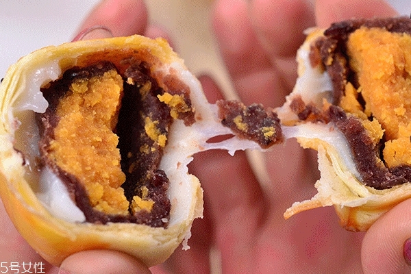 月饼可以和茶搭配(月饼配什么茶最好)