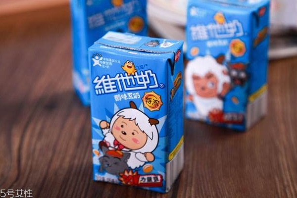 豆奶和豆浆哪种对人体比较有益(豆奶和豆浆的营养) 豆奶和豆浆哪种对人体比较有益(豆奶和豆浆的营养)