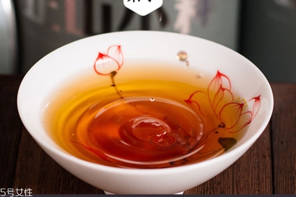 冰红茶喝了好吗(冰红茶喝了好吗)