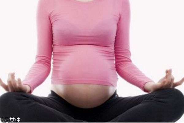 眉粉眉笔的区别是什么(眉粉和眉笔有什么区别)