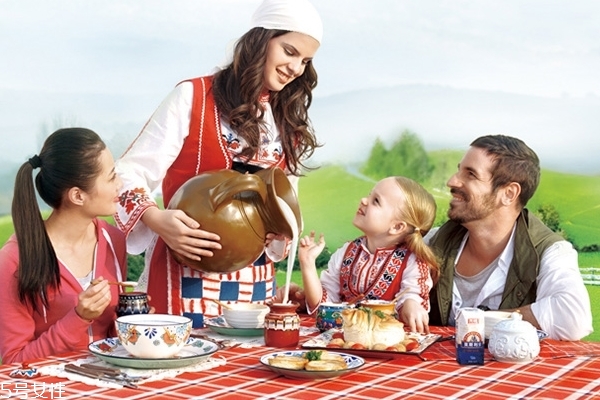 酸奶能保存多久(自制酸奶能保存多久)