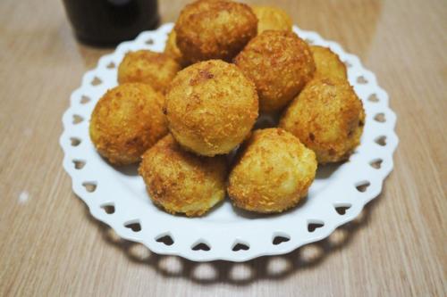 做芝士土豆球的技巧(土豆芝士球的做法窍门)