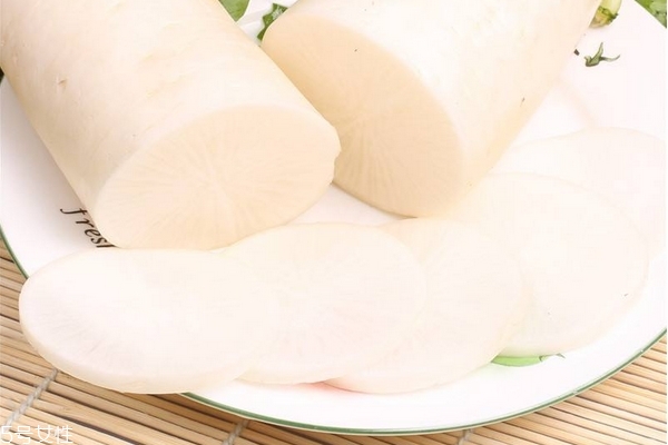 萝卜桔子忌同食(桔子能和萝卜同食吗)