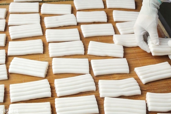 黄酒的食用方法(黄酒的功效和作用及食用方法) 黄酒的食用方法(黄酒的功效和作用及食用方法)