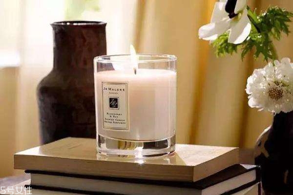 香薰蜡烛有什么作用(香薰蜡烛的作用和功效)