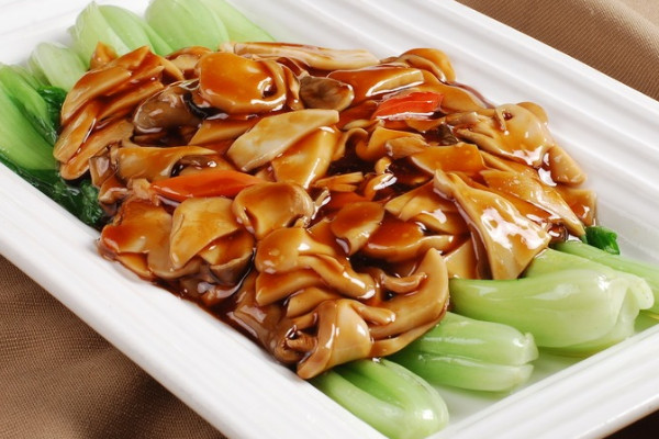 大米用水泡一碗能吃吗(大米用开水泡了吃可以吗)