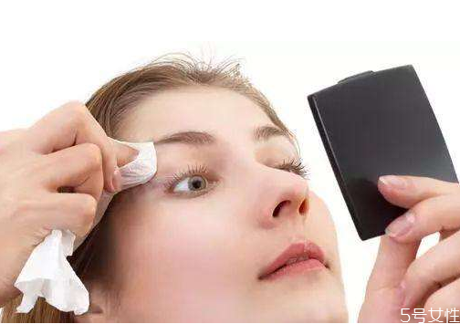 带妆不能超过几个小时(带妆不能超过几个小时)