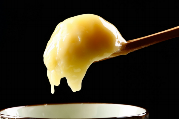 影响蜂王浆保存的因素(蜂王浆的保存条件以下哪个是正确的)