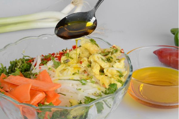 山茶油怎么做菜(山茶油怎么做菜吃最好) 山茶油怎么做菜(山茶油怎么做菜吃最好)