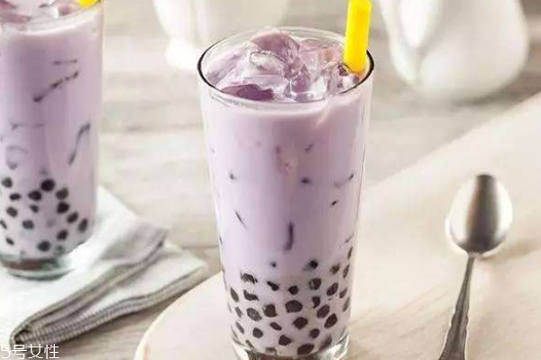 奶茶中危害健康的主要成分(奶茶有哪些成分对人体有害)