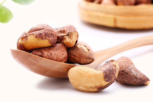 腰果一天吃多少合适(吃什么样腰果营养最好)