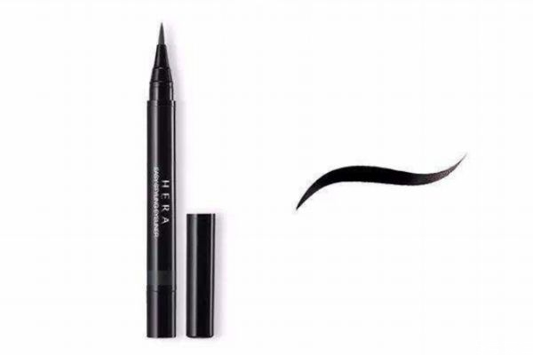 眼线要怎么画才不会晕(眼线怎么画不晕妆)