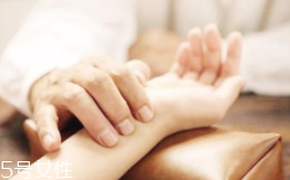 湿气吃什么好(吃什么能快速去湿气)