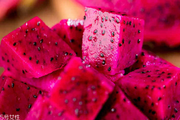 红心火龙果小知识(红心火龙果有什么用)