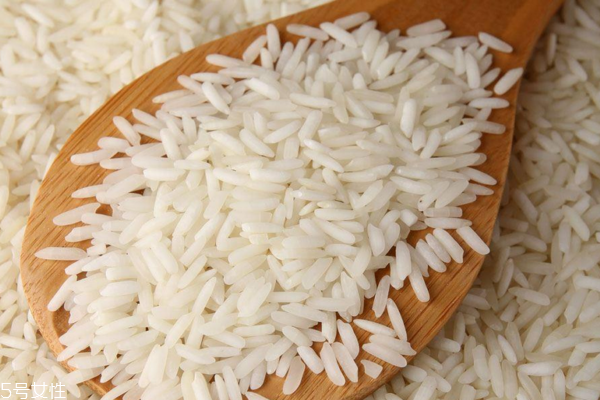 如何挑选优质大米(如何挑选优质大米)