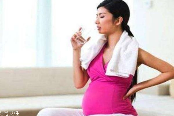 羊水是什么(羊水是什么颜色?)