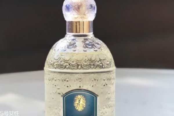 午夜飞行香水香评(午夜飞行香水香评)