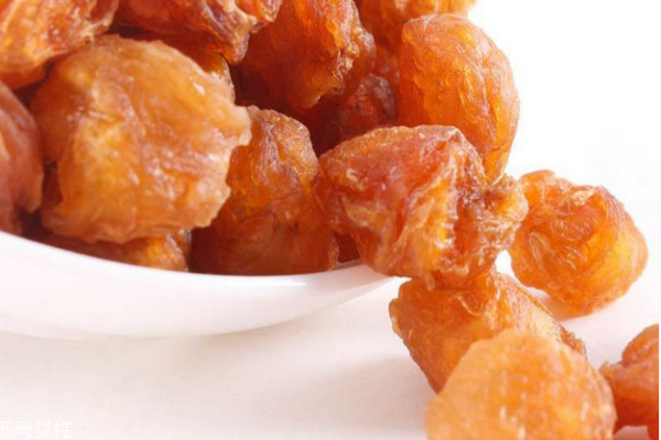 吃桂圆干会胖吗(吃干桂圆好还是鲜桂圆好)