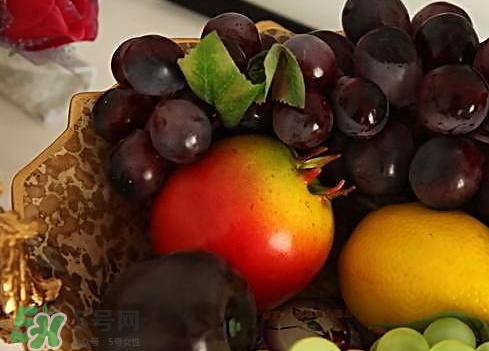 哪些人不能贴三伏贴(哪些人不能贴三伏贴)