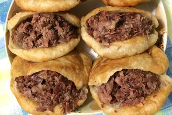 蒜泥拌驴肉的做法(驴肉蒜泥怎么调)