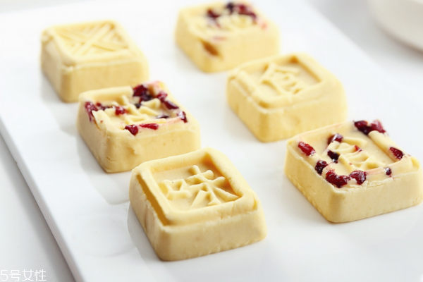 绿豆糕小知识(什么是绿豆糕) 绿豆糕小知识(什么是绿豆糕)