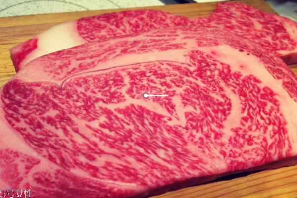 神户牛肉多少钱一斤(神户牛肉多少钱一斤)