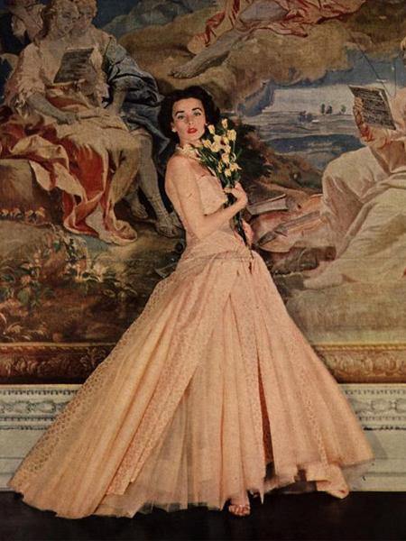 常用美容品经期使用过敏(用护肤品过敏)