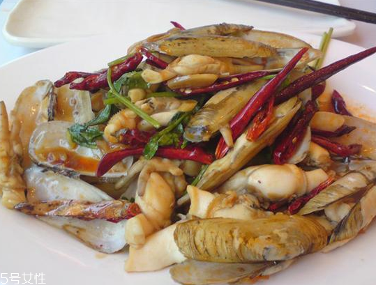 蛏子的适宜人群(蛏子的营养价值及禁忌)