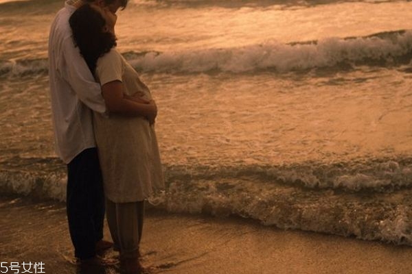 胎动多少算正常(胎动多少算正常范围) 胎动多少算正常(胎动多少算正常范围)