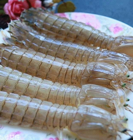 皮皮虾哪些部位不能吃(皮皮虾哪些部位不能吃图解)