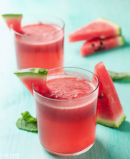 喝西瓜汁上火吗(喝西瓜汁上火吗) 喝西瓜汁上火吗(喝西瓜汁上火吗)