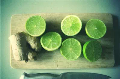 针对衣服上哪些污渍(衣服上的污渍)