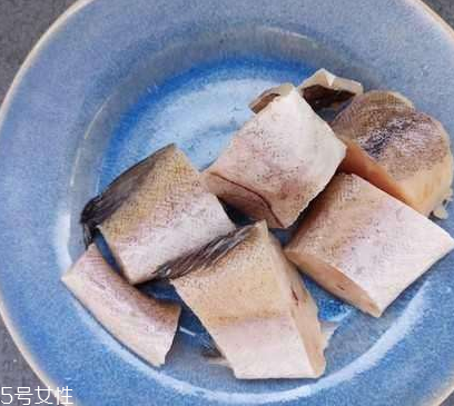 假的鳕鱼啥样子(假的鳕鱼是什么鱼)