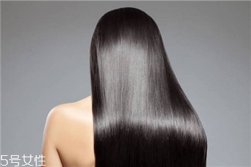 啤酒洗头的正确方法(啤酒洗头的正确方法防止脱发) 啤酒洗头的正确方法(啤酒洗头的正确方法防止脱发)