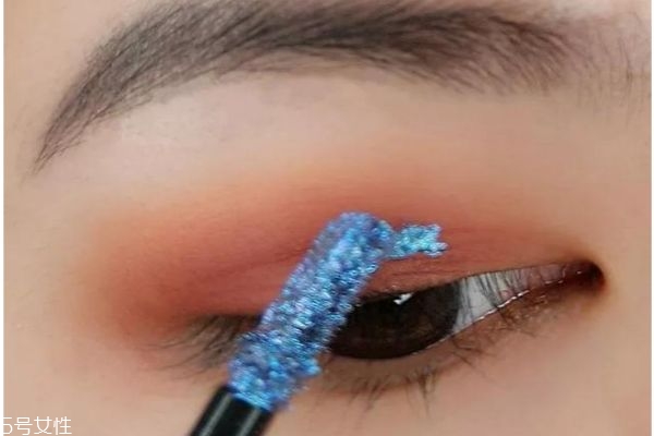 和光堂防晒霜和贝亲对比(贝亲防晒霜怎么样)