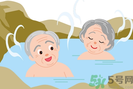 感冒泡温泉症状会加重(泡温泉会不会加重感冒) 感冒泡温泉症状会加重(泡温泉会不会加重感冒)
