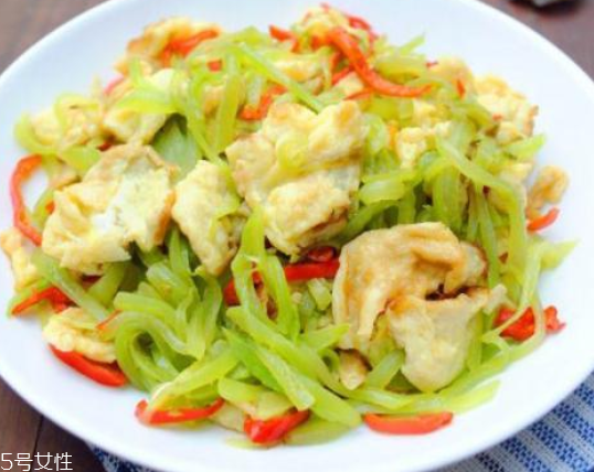 鸡蛋炒莴笋的食用禁忌(鸡蛋可以炒莴笋吗)
