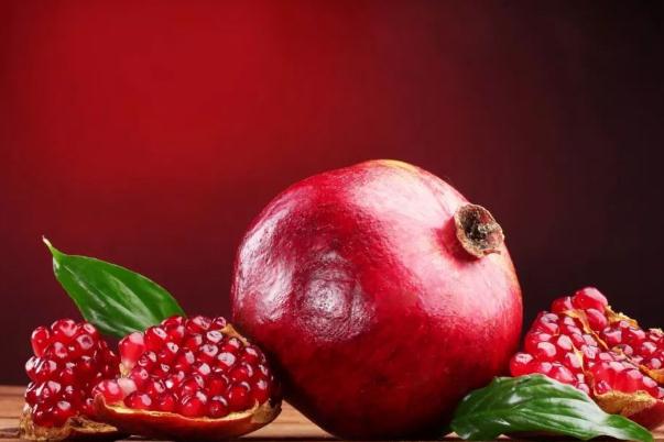 石榴籽的作用和功效(石榴的好处和功效)