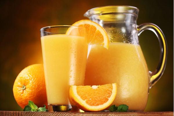 喝橙汁会上火吗(小孩喝橙汁会上火吗)