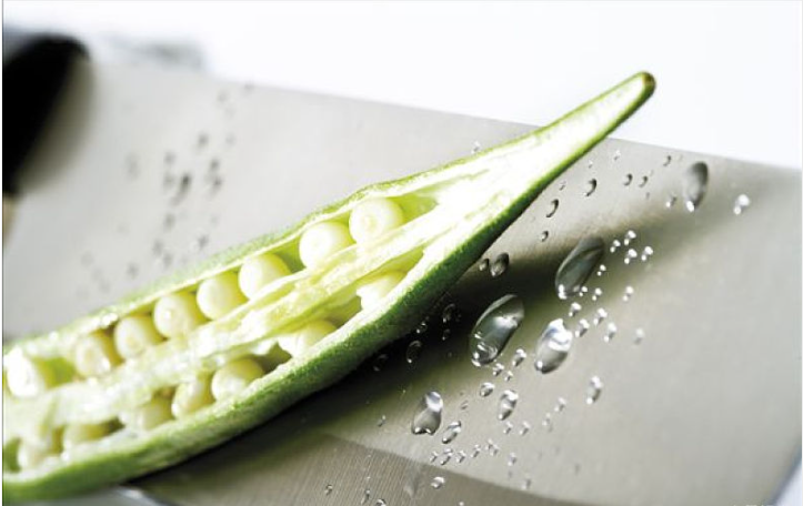 秋葵怎么分辨老嫩？(秋葵怎么分辨老嫩)