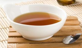 煮饭时能滴芝麻油吗(芝麻香油可以放在米饭里面么)